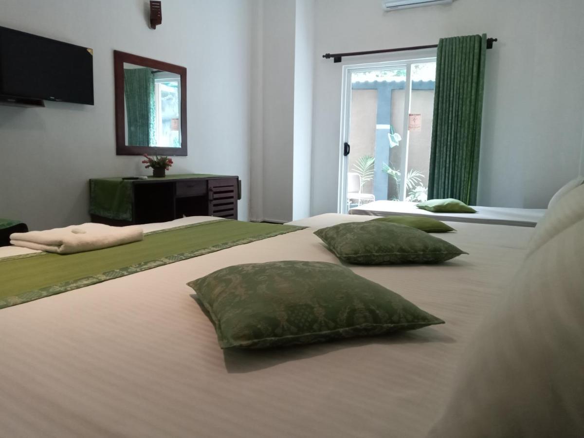 Forest Villa Канди Экстерьер фото