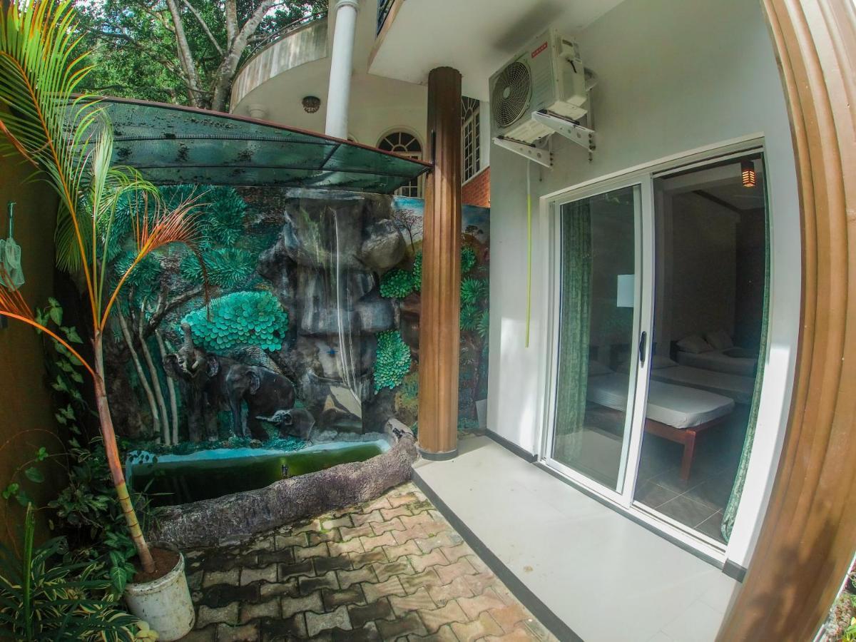Forest Villa Канди Экстерьер фото